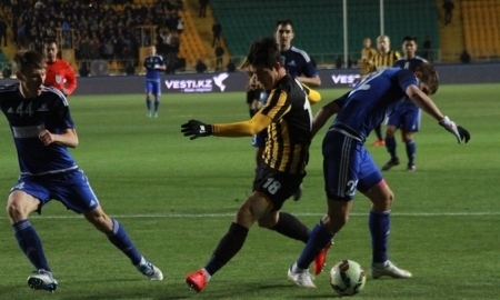 Фоторепортаж с матча Премьер-Лиги «Кайрат» — «Астана» 0:1