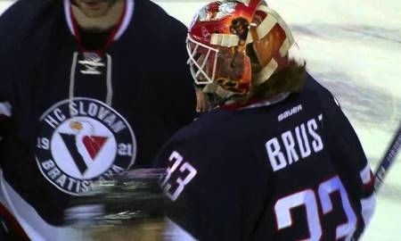 Сейв Лацо в матче «Динамо» Москва — «Барыс» 1:2 вошел в Топ-10 лучших сейвов недели КХЛ