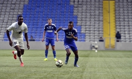 Патрик Твумаси — 50 матчей в КПЛ 