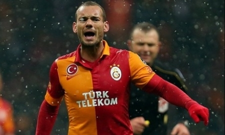 «Галатасарай» проиграл, пропустив два гола в компенсированное время