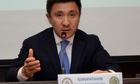 <strong>Ерлан Кожагапанов ушел с поста руководителя ППСК «Астана»</strong>