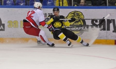 Отчет о матче ВХЛ «Сарыарка» — «Звезда» 3:2