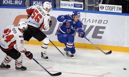 Евгений Дадонов: «Матч с ХК „Барыс“ будет очень принципиальным для СКА, команде нужны очки»