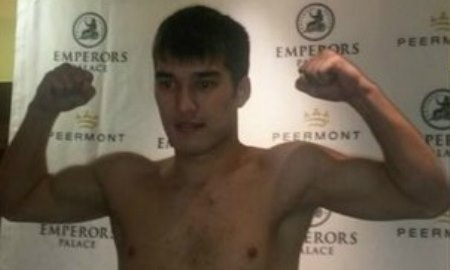 Братья Жайлауовы прошли церемонию взвешивания накануне завтрашних поединков в ЮАР