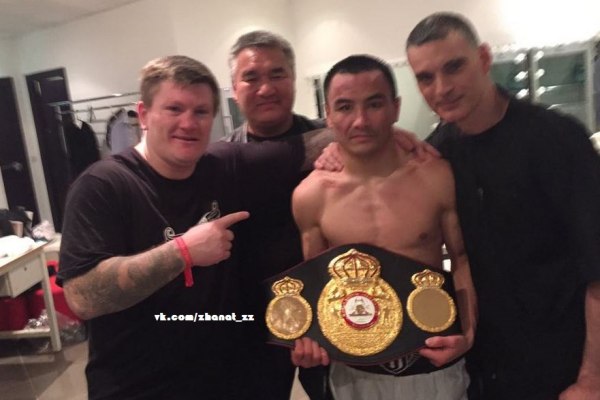 Жанат Жакиянов показал новый пояс