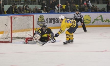 Видео буллитов матча ВХЛ «Сарыарка» — «Химик» 2:1 Б 