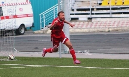 Олег Хромцов — лучший футболист Первой лиги сезона 2015 года