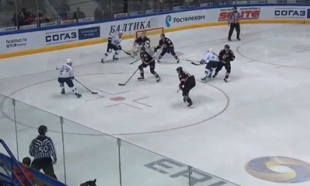 Видеообзор матча КХЛ «Амур» — «Барыс» 3:2