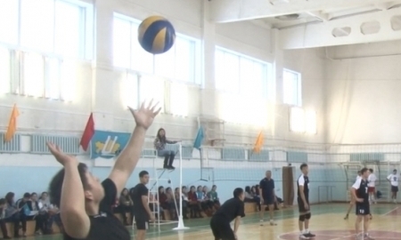 В СКО студенты померились силами с полицейскими