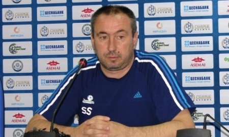 Станимир Стойлов — лучший тренер сезона Премьер-Лиги