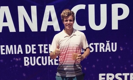 Попко снялся с турнира в Турции