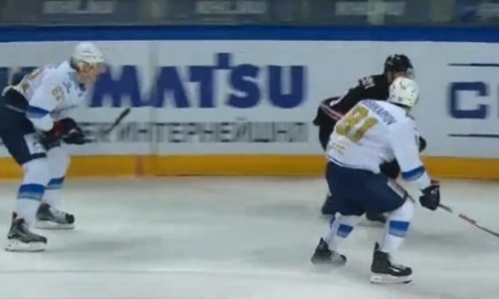 Силовой прием Пушкарева в матче «Амур» — «Барыс» 3:2 вошел в ТОП-10 лучших силовых приемов недели КХЛ