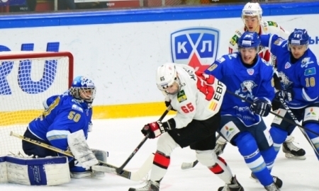 <strong>Трансляция матча КХЛ «Металлург» Новокузнецк — «Барыс»</strong>