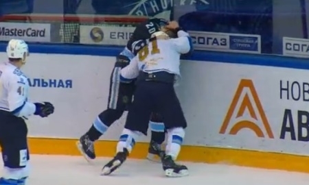 Видео драки Константин Алексеев VS. Константин Пушкарёв 