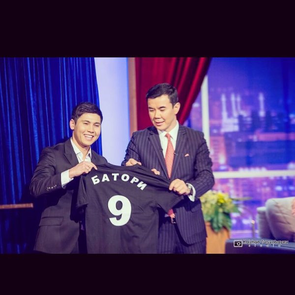 Бауыржан Исламхан и Давид Лория приняли участие в ток-шоу «Түнгі студияда»