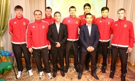 Фоторепортаж с посещения «Шахтером» детского дома