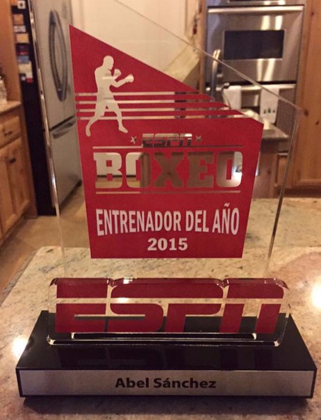 Абель Санчес получил награду «Тренер года-2015» от ESPN Boxeo