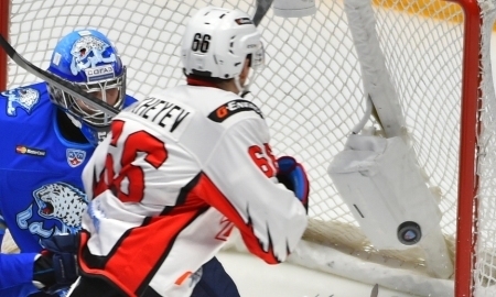 «Барыс» — «Авангард» 2:7. Лидер пока не по зубам