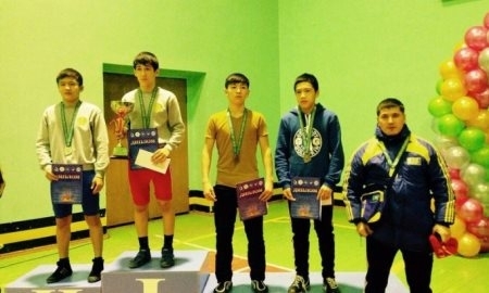 В Жанаозене прошел республиканский турнир по вольной борьбе