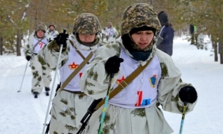 В Вооруженных силах РК прошли лыжные соревнования с полным боевым снаряжением бойца