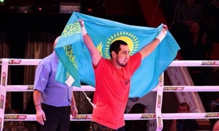 Айдос Ербосынулы в первом раунде нокаутировал Дмитрия Антипова