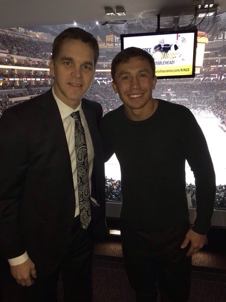 Геннадий Головкин посетил матч НХЛ