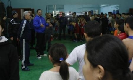 Головкин сделал сюрприз ученикам школы в Майкудуке