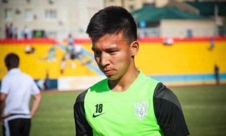 Калмуратов и Касымов приглашены в «Алтай»