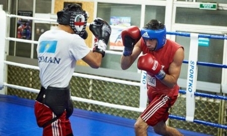 Бекман Сойлыбаев спаррингует с американским проспектом