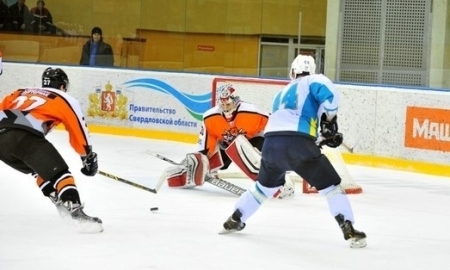 Отчет о матче ВХЛ «Спутник» — «Торпедо» 1:2 Б