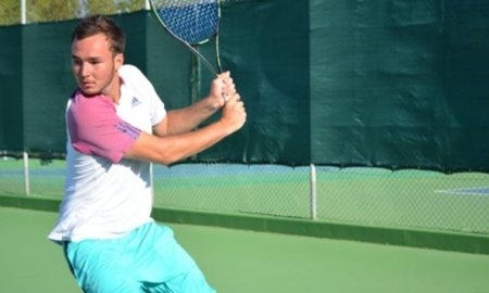 Хабибулин вышел в 1/2 финала одиночного разряда турнира ITF в Азербайджане