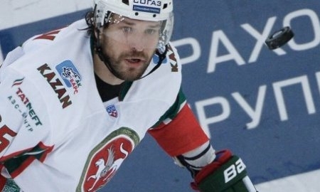 Свитов сообщил, что готовится к игре с «Барысом» в боксерском зале