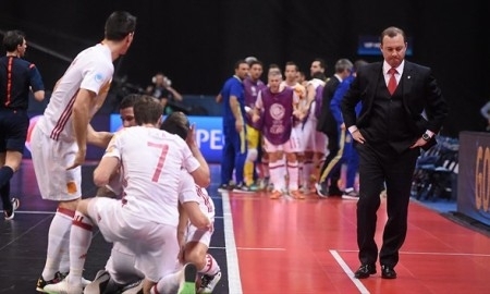 Наставник сборной России поздравил Казахстан с «бронзой» ЕВРО-2016