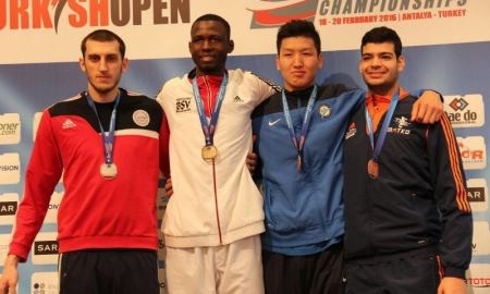 Таеквондисты армейского спортклуба МО РК заняли призовые места на чемпионате Европы 