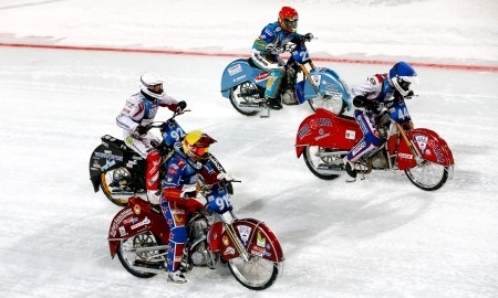 Второй этап чемпионата мира по спидвею стартовал в Алматы