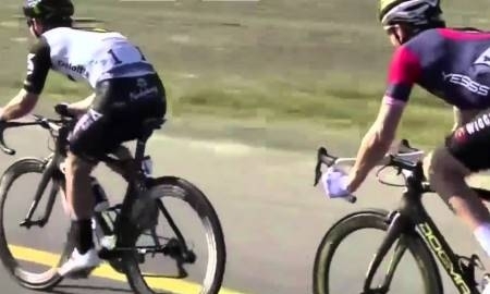 Видео финиша третьего этапа «Тура Дубая» с участием гонщиков «Астаны»