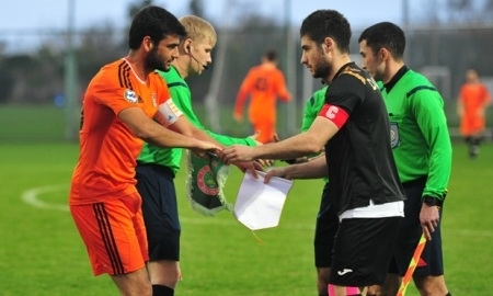 Фото с товарищеского матча «Шахтер» — «Истиклол» 2:2