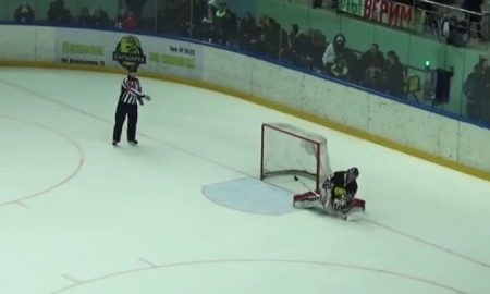 Видео послематчевых буллитов игры ВХЛ «Сарыарка» — «Динамо» 2:3 Б