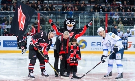 Фоторепортаж с матча КХЛ «Авангард» — «Барыс» 2:3 Б