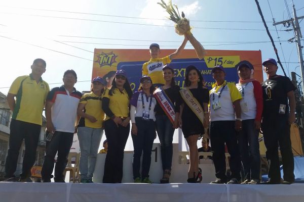 Олег Земляков — лучший на втором этапе Тура Филиппин