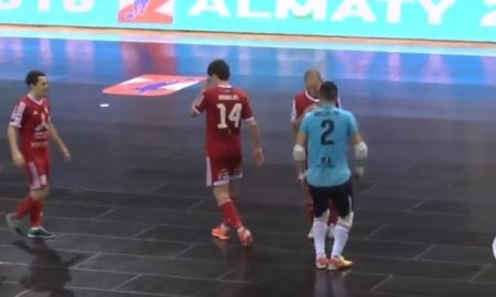 Игита не только забивает, но и раздает изумительные голевые передачи 