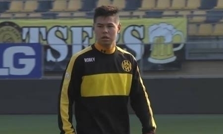 Жуков отыграл весь матч с «Витессом»