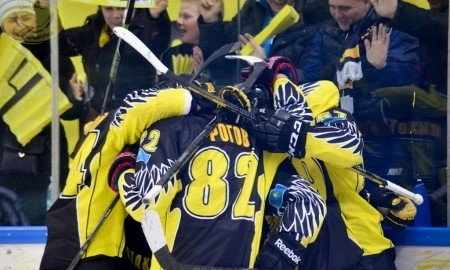 «Сарыарка» вышла вперед в серии 1/4 плей-офф ВХЛ