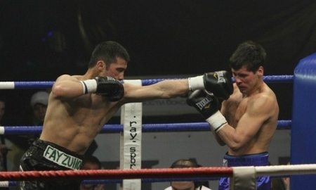 Казахстанские боксеры с поражений дебютировали на профи-ринге в Узбекистане