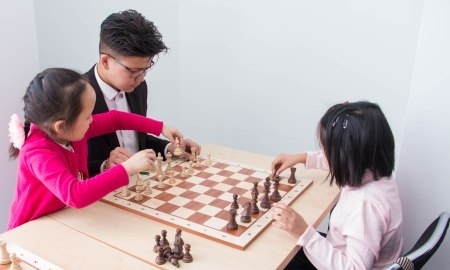 Жансая Абдумалик с помощью госпрограммы открыла филиал академии шахмат в Алматы