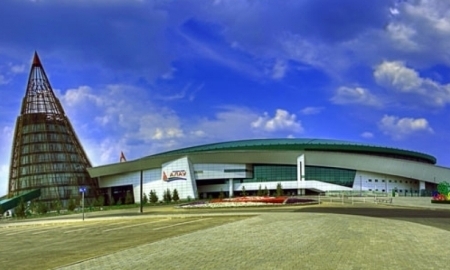 В Астане стартовал чемпионат РК по конькобежному многоборью