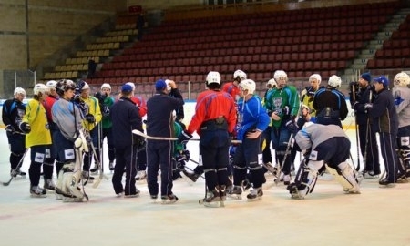 «Снежные Барсы» провели тренировку перед игрой с «Чайкой»