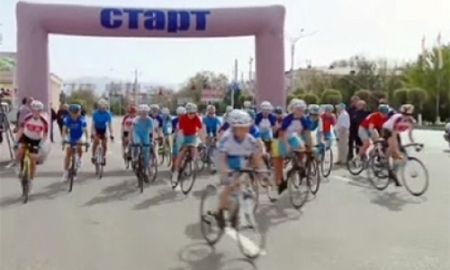 В Таразе стартовал зимний чемпионат среди юношей и девушек