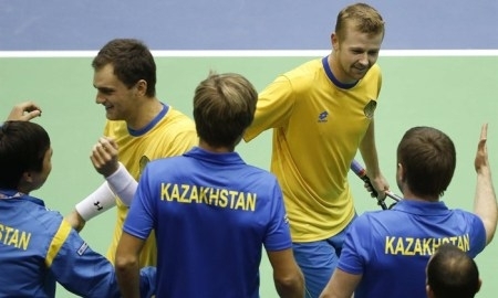 Фоторепортаж с парной встречи матча Кубка Дэвиса Сербия — Казахстан 3:6, 6:7, 5:7