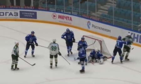 Видеообзор матча плей-офф МХЛ «Снежные Барсы» — «Толпар» 3:2
